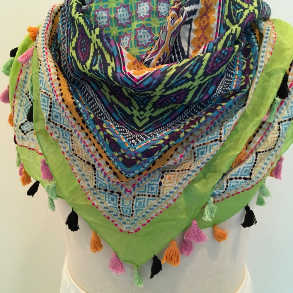 Colorful scarf with tassels